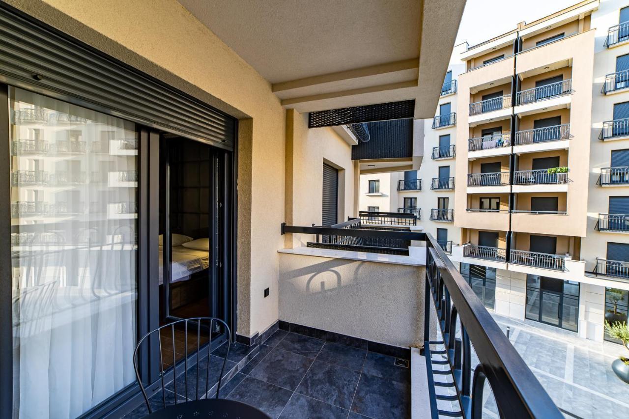 Apartments Tulip Podgoriţa Exterior foto