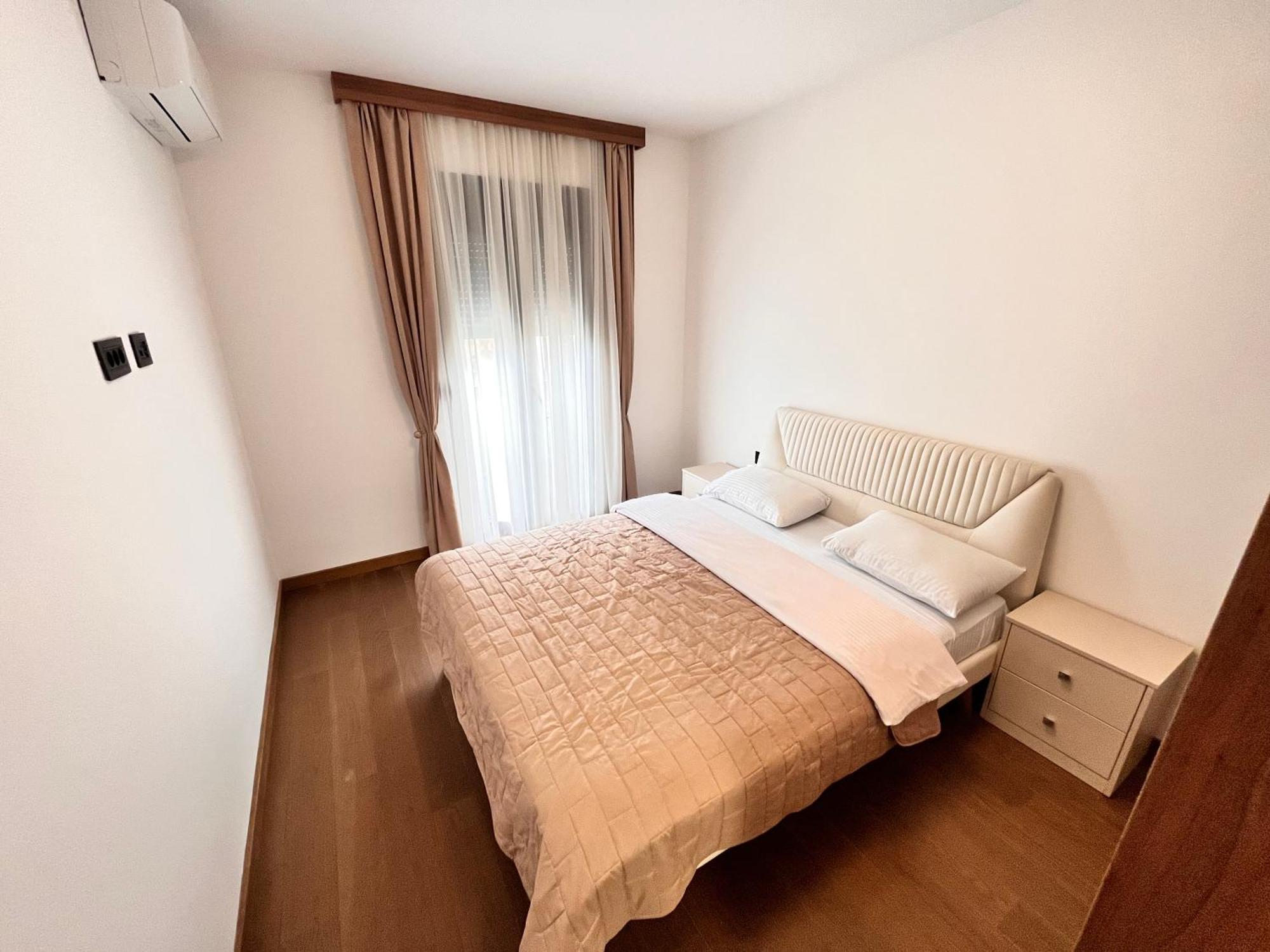 Apartments Tulip Podgoriţa Exterior foto